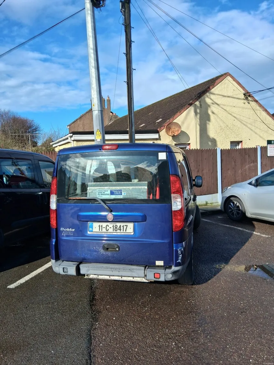 Fiat Doblo 2011 - Image 4