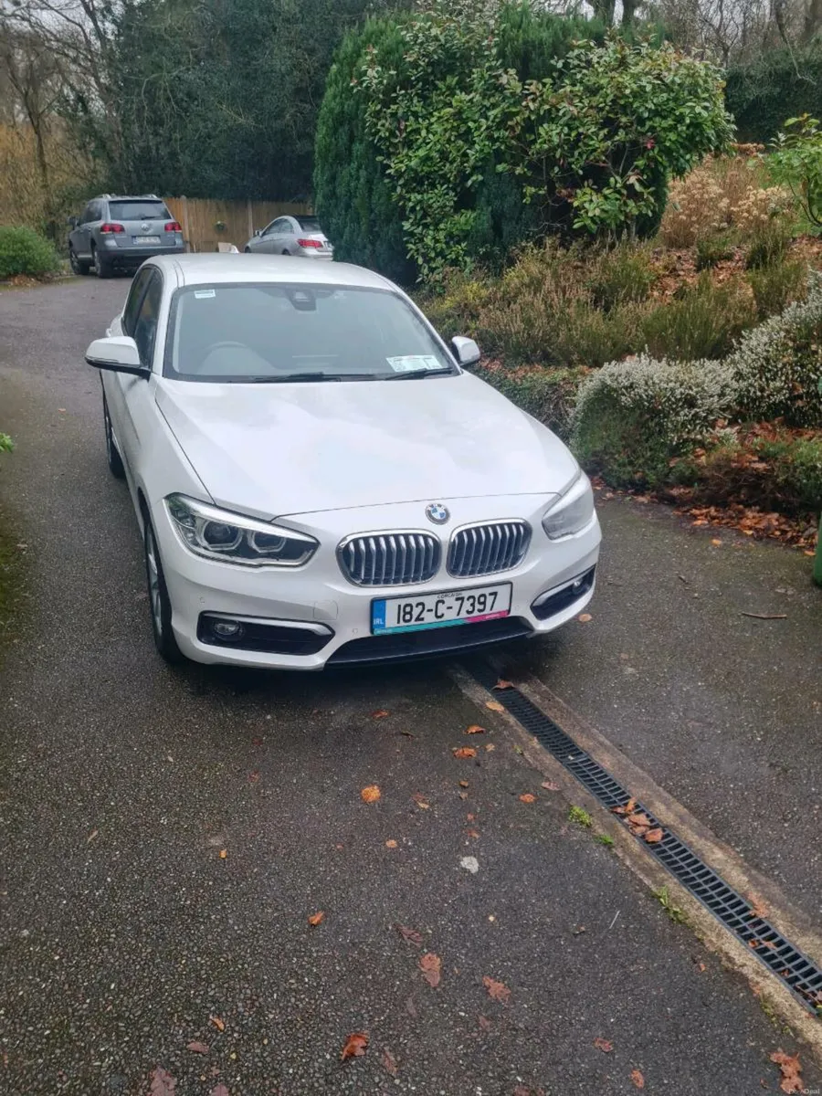 182 BMW 118i Automatic White with warrantee - Image 1