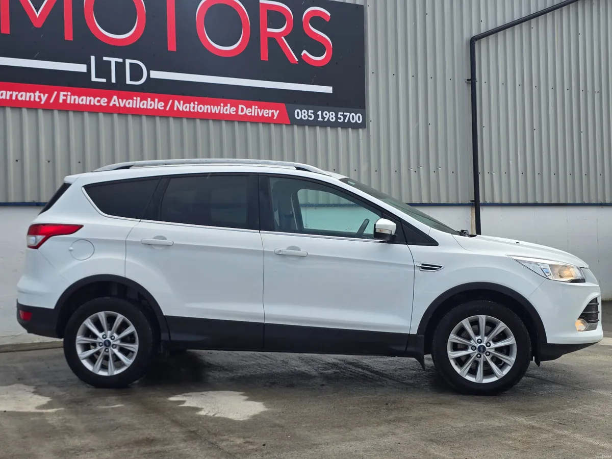 FORD KUGA 2016 HIGH SPEC TITANIUM MODEL - Image 3