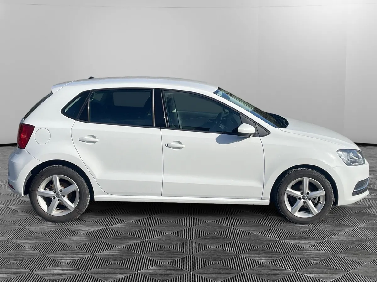 VW POLO 2015 COMFORTLINE - Image 2