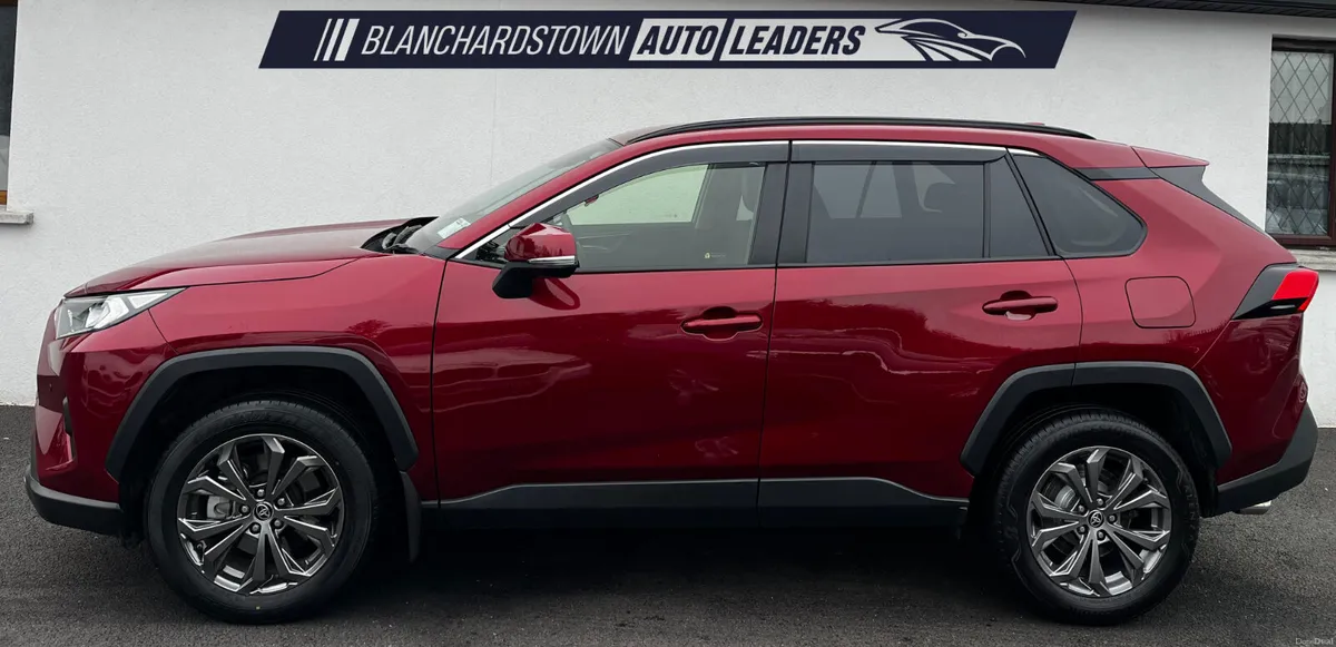 TOYOTA RAV4 2.5 HYBRID SOL AUTO 218 BHP LEATHER - Image 2