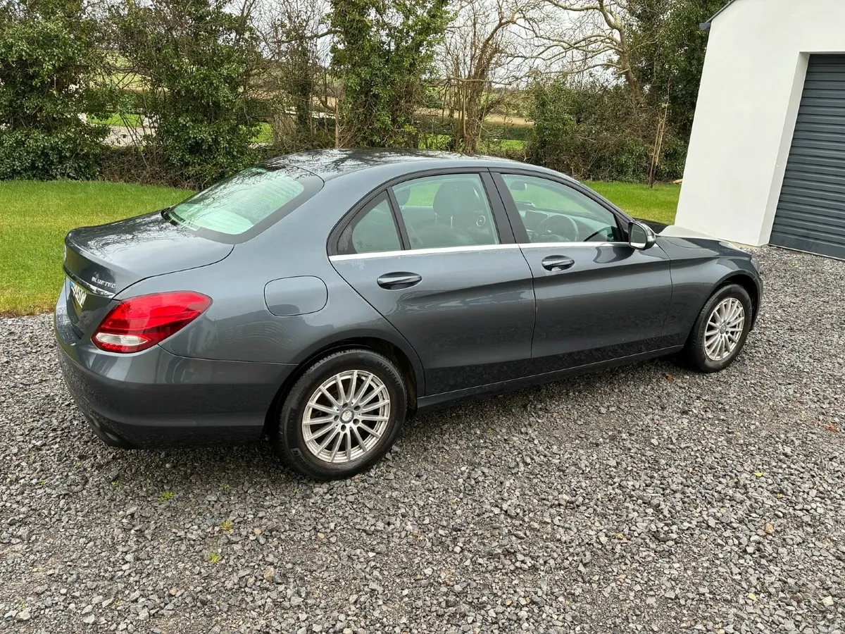 Mercedes-Benz C-Class 2015 - Image 3