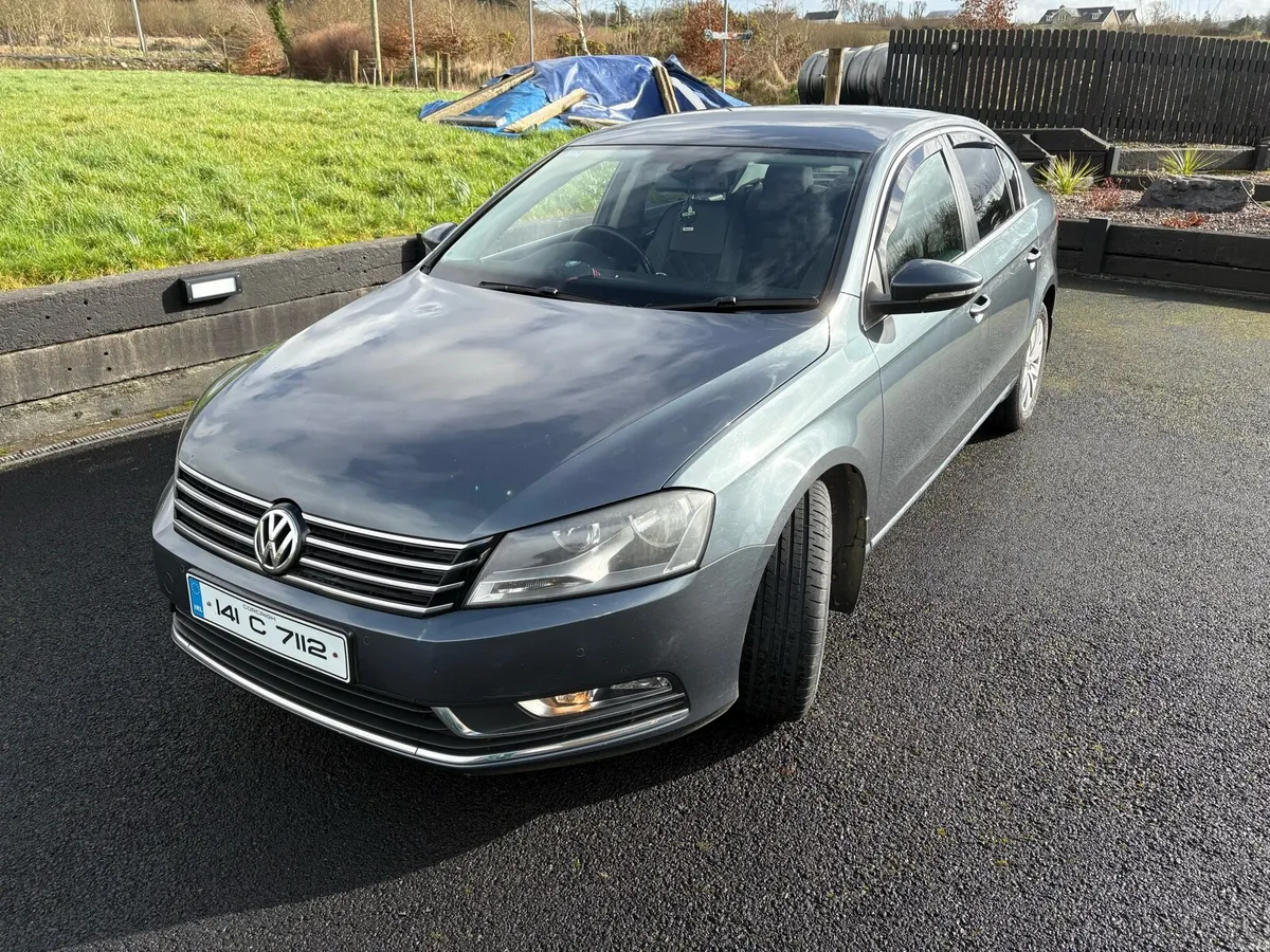 Volkswagen Passat - Image 2