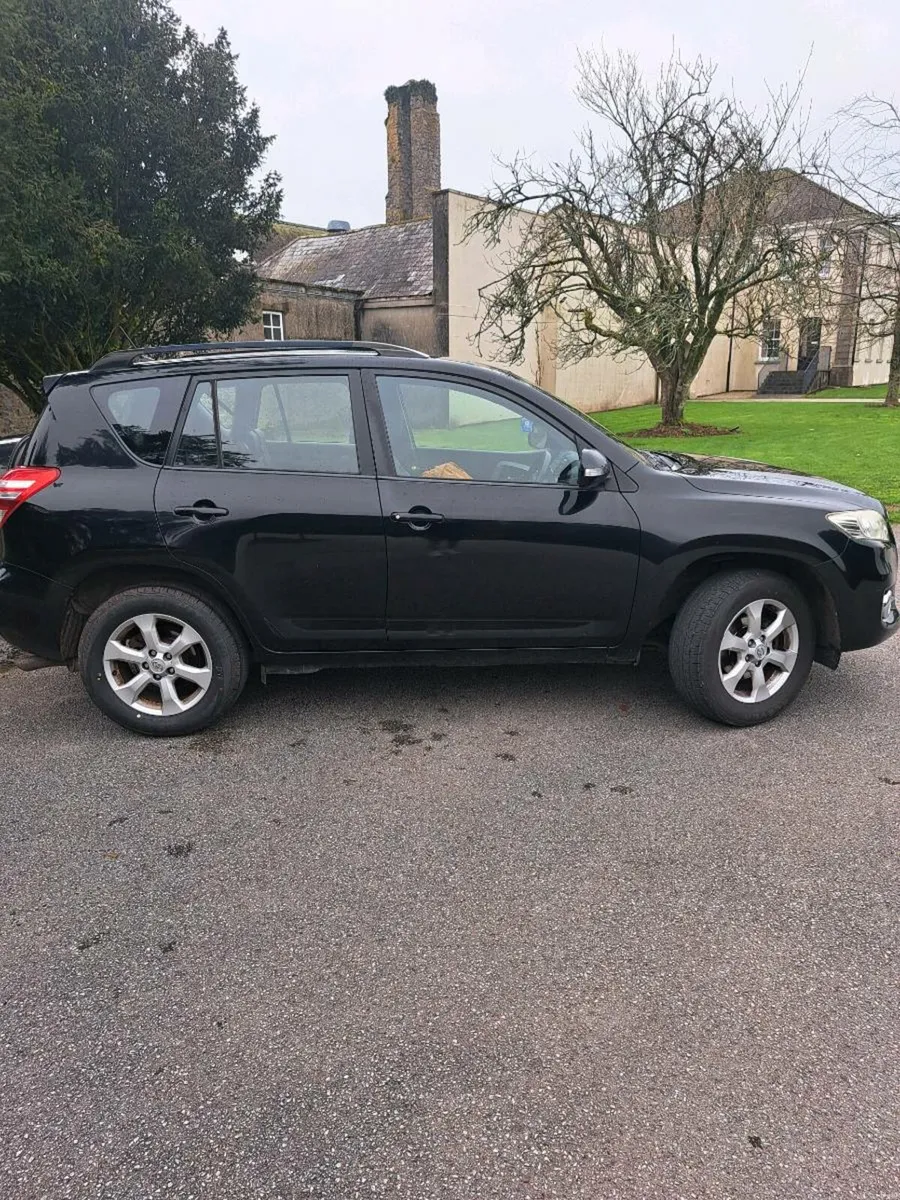 Toyota rav4 - Image 2