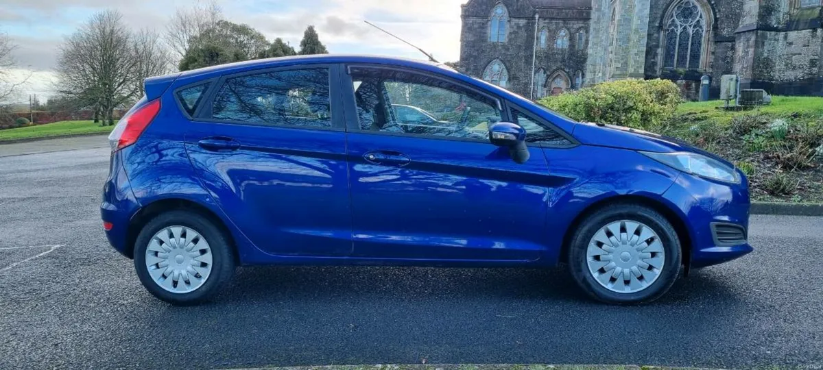 Ford Fiesta Hatchback - Image 4