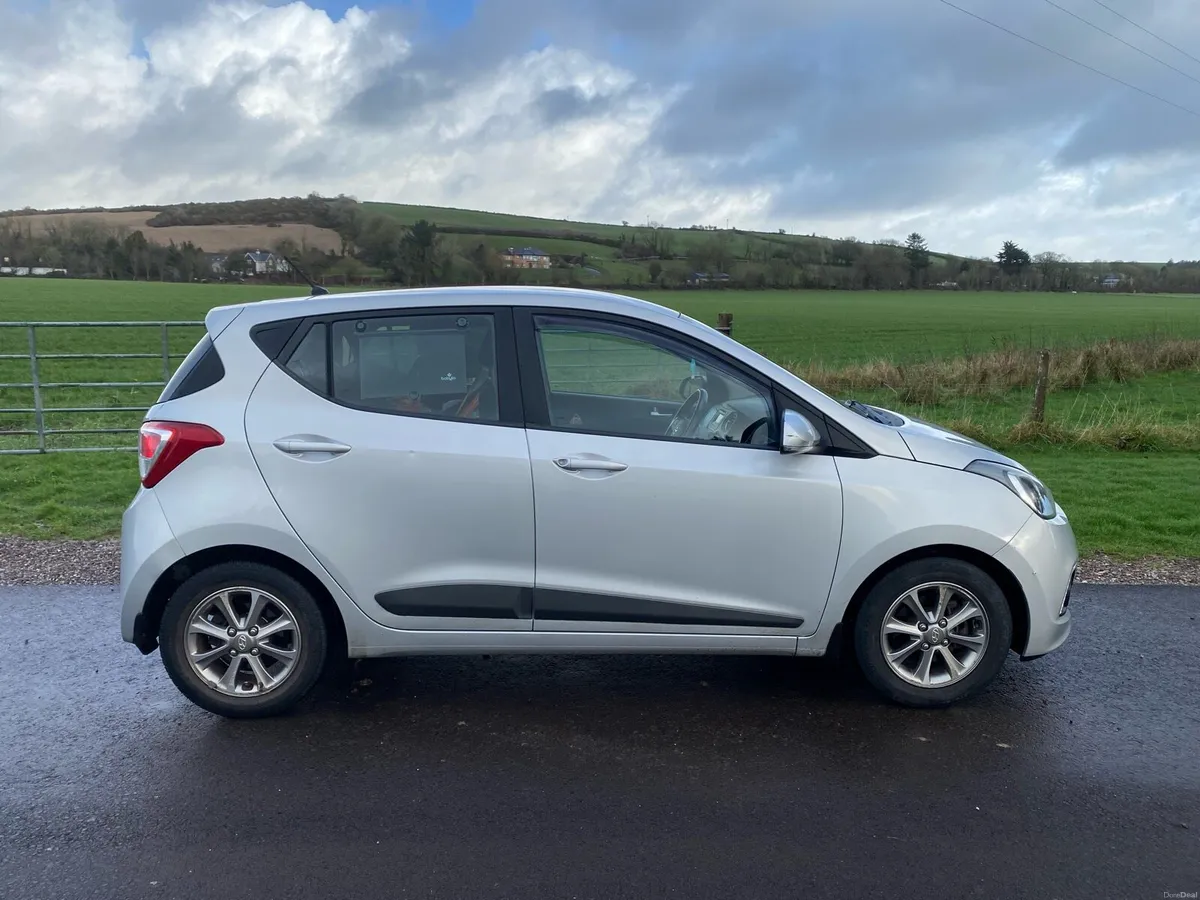 Hyundai i10 2016 low milage - Image 4