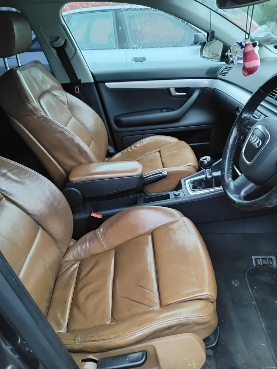 Audi A4 2007 - Image 2