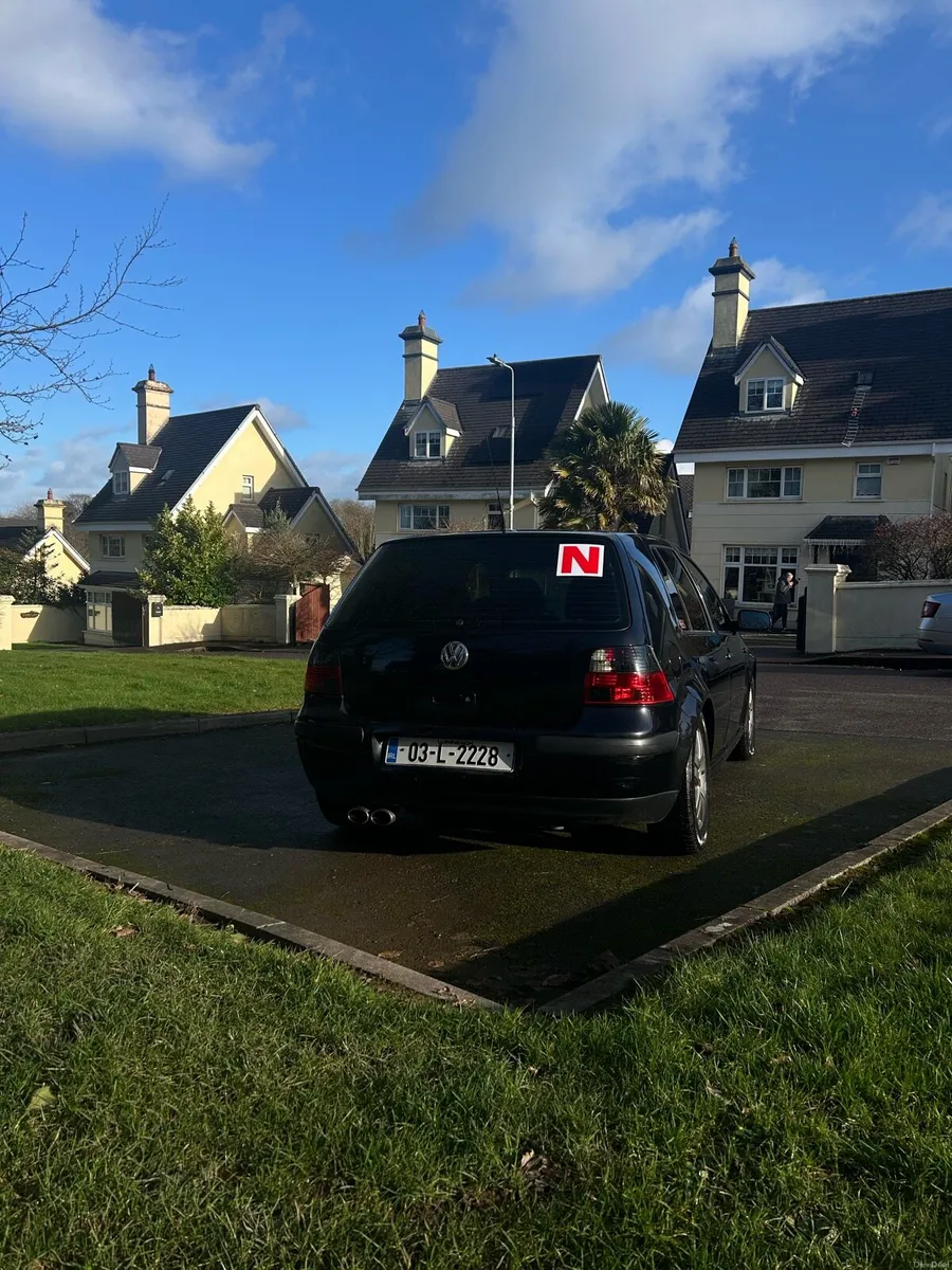 volkswagen golf - Image 3