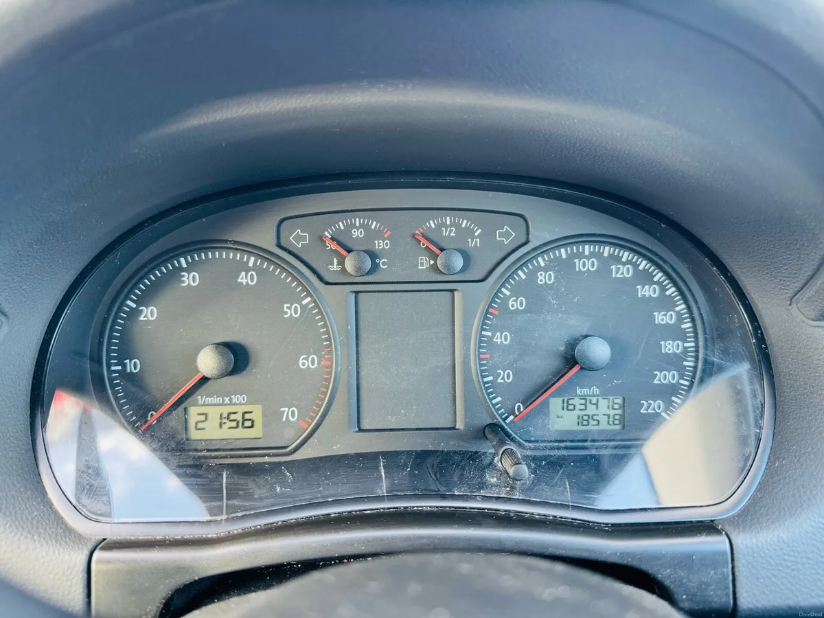 Volkswagen Polo, Black, Engine size 1.2 - Image 4