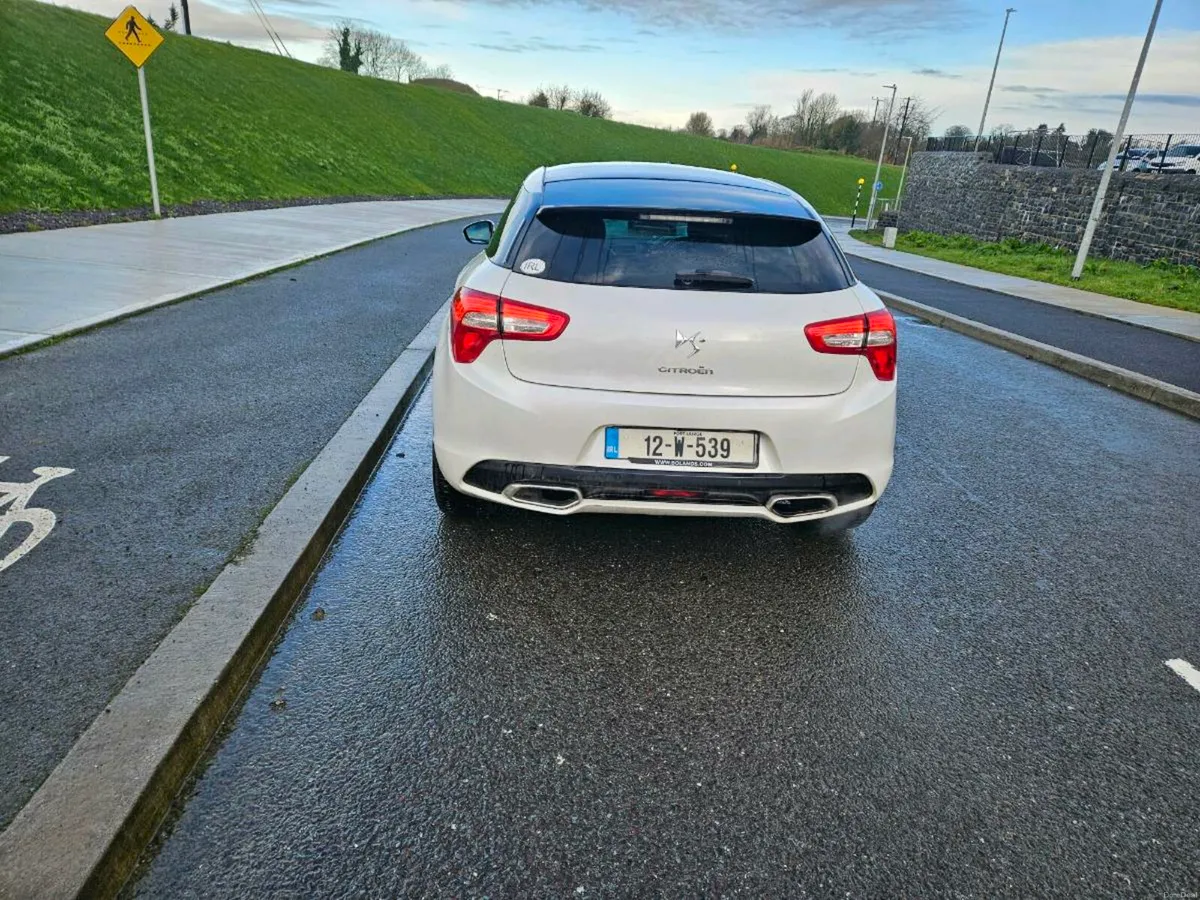 Citroën DS5 2.0 Diesel
2.0 Diesel now nct 03/2027 - Image 3