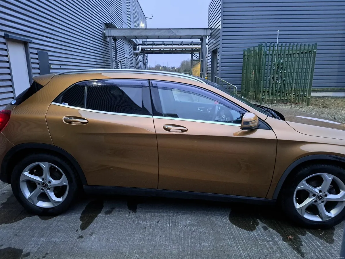 Mercedes-Benz GLA 2017 - Image 2
