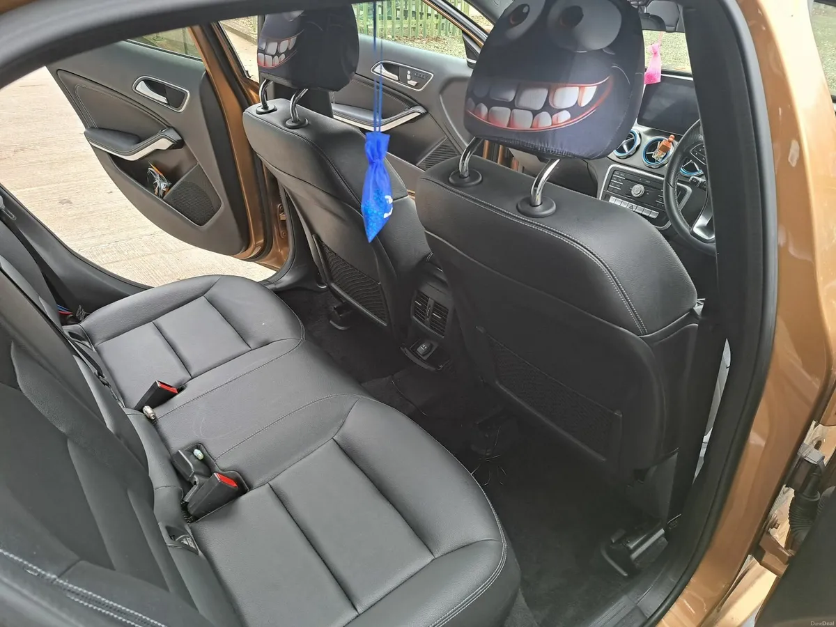 Mercedes-Benz GLA 2017 - Image 4