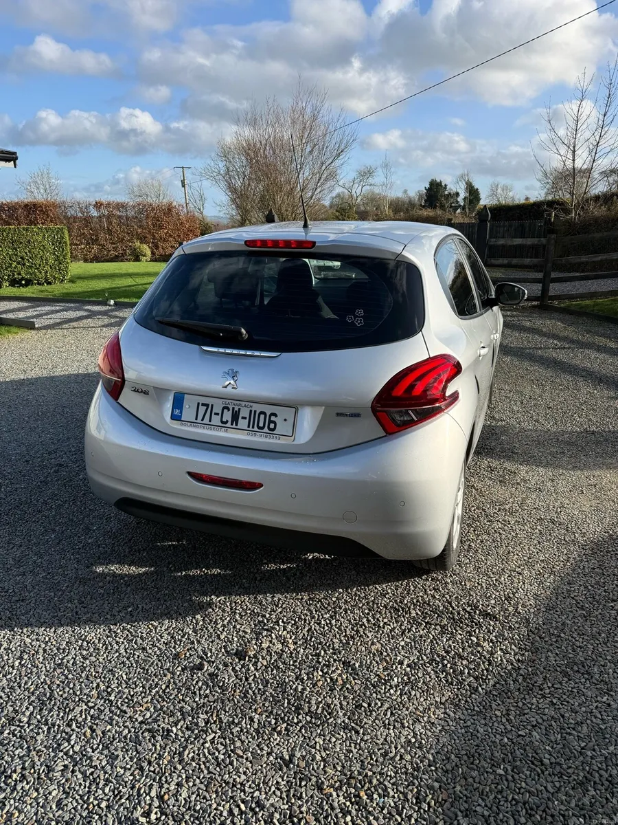 Peugeot 208 - Image 4