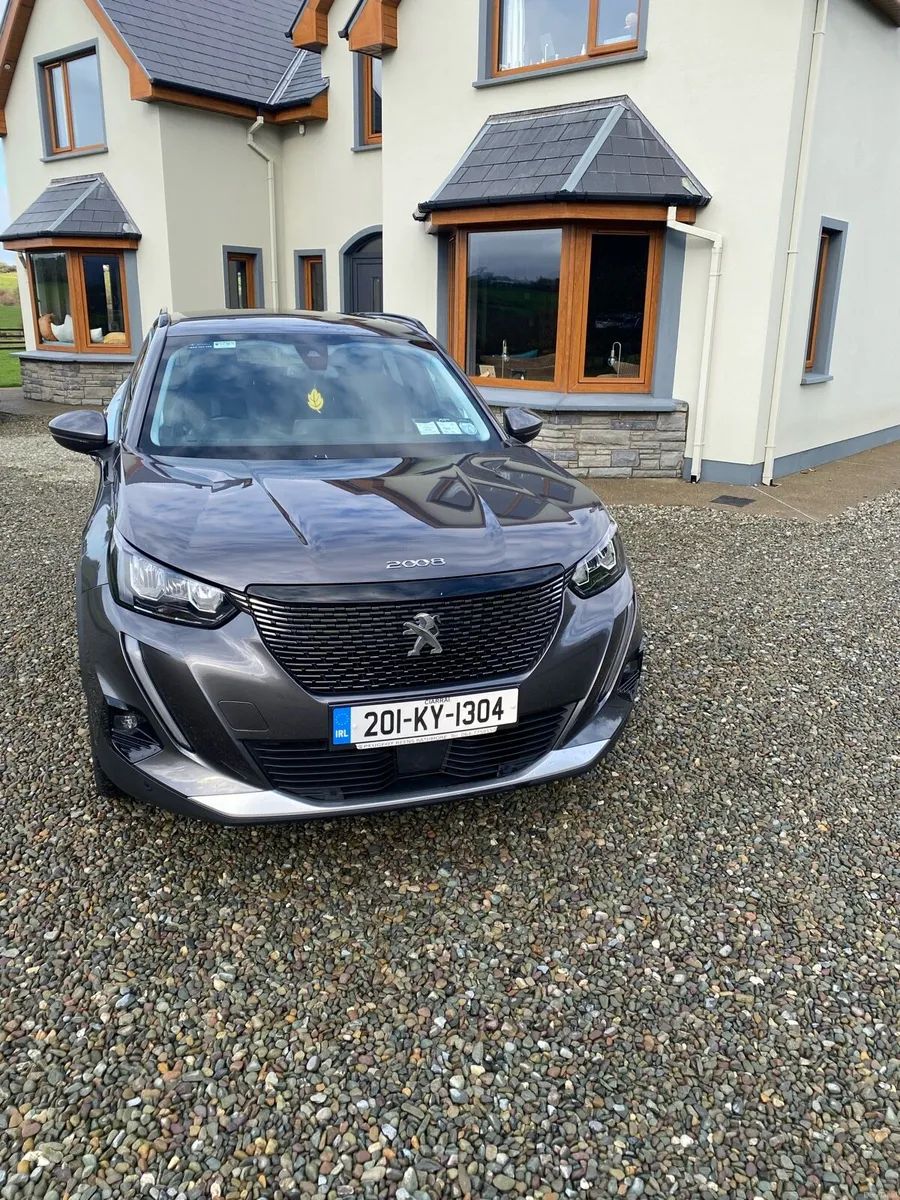 Peugeot 2008 - Image 1