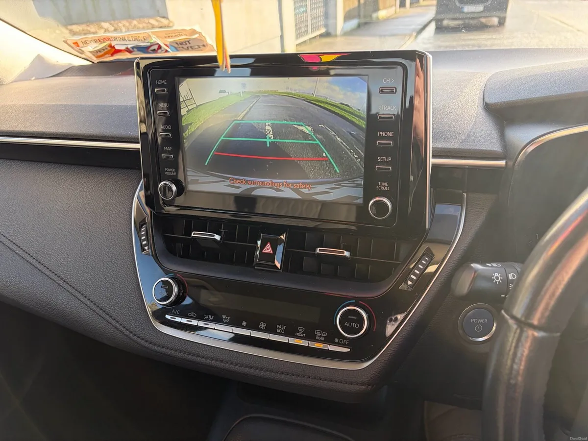 2021 Toyota Corolla - Image 3