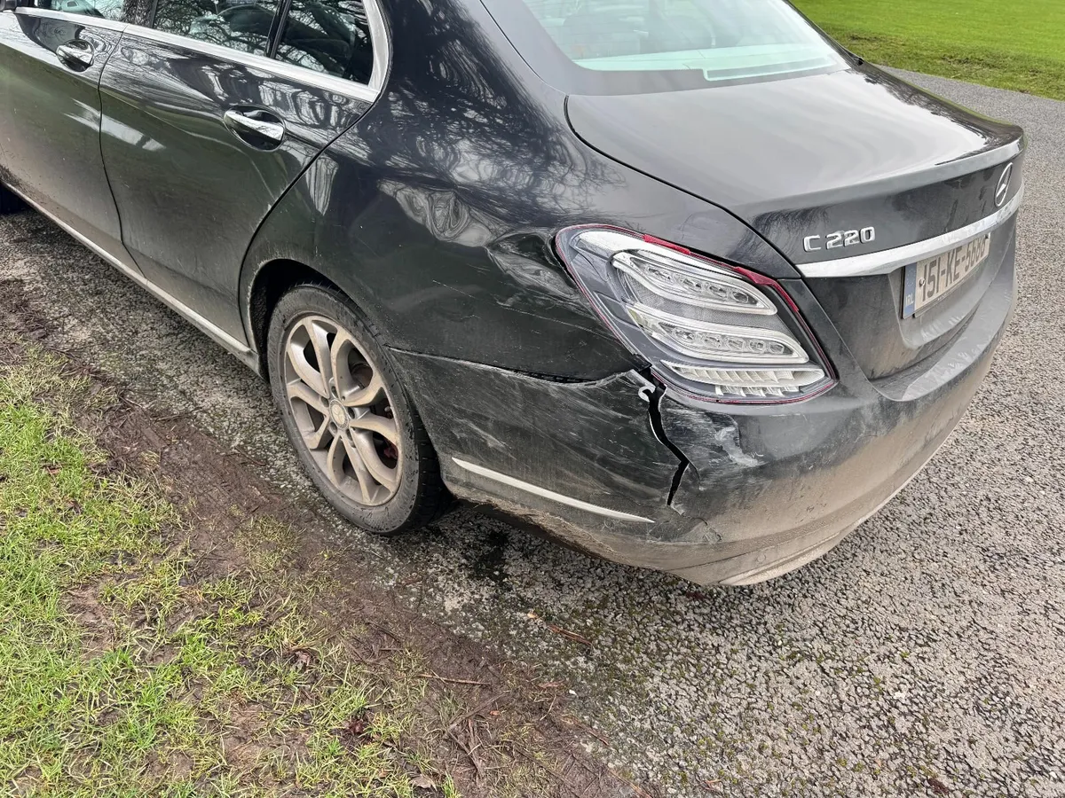Mercedes-Benz C-Class 2015 - Image 4