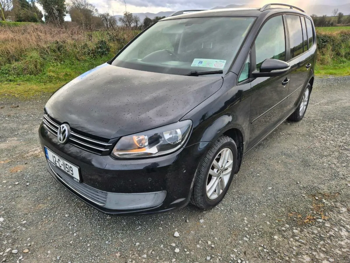 Volkswagen Touran 7 seater - Image 4