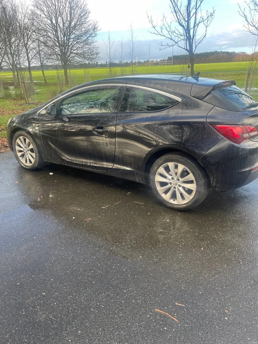 Vauxhall Astra GTC - Image 1