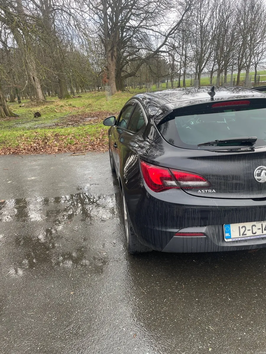 Vauxhall Astra GTC - Image 3