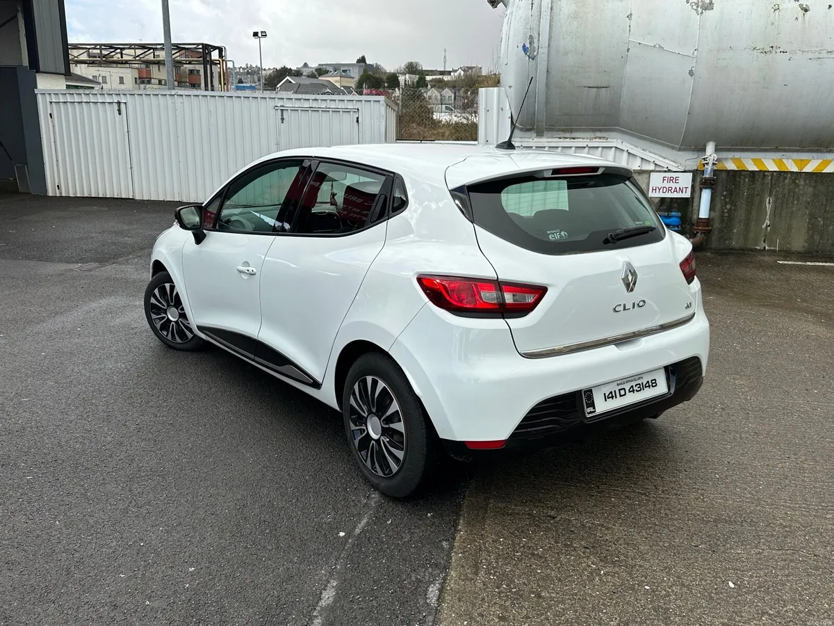 Renault Clio 2014 - Image 2