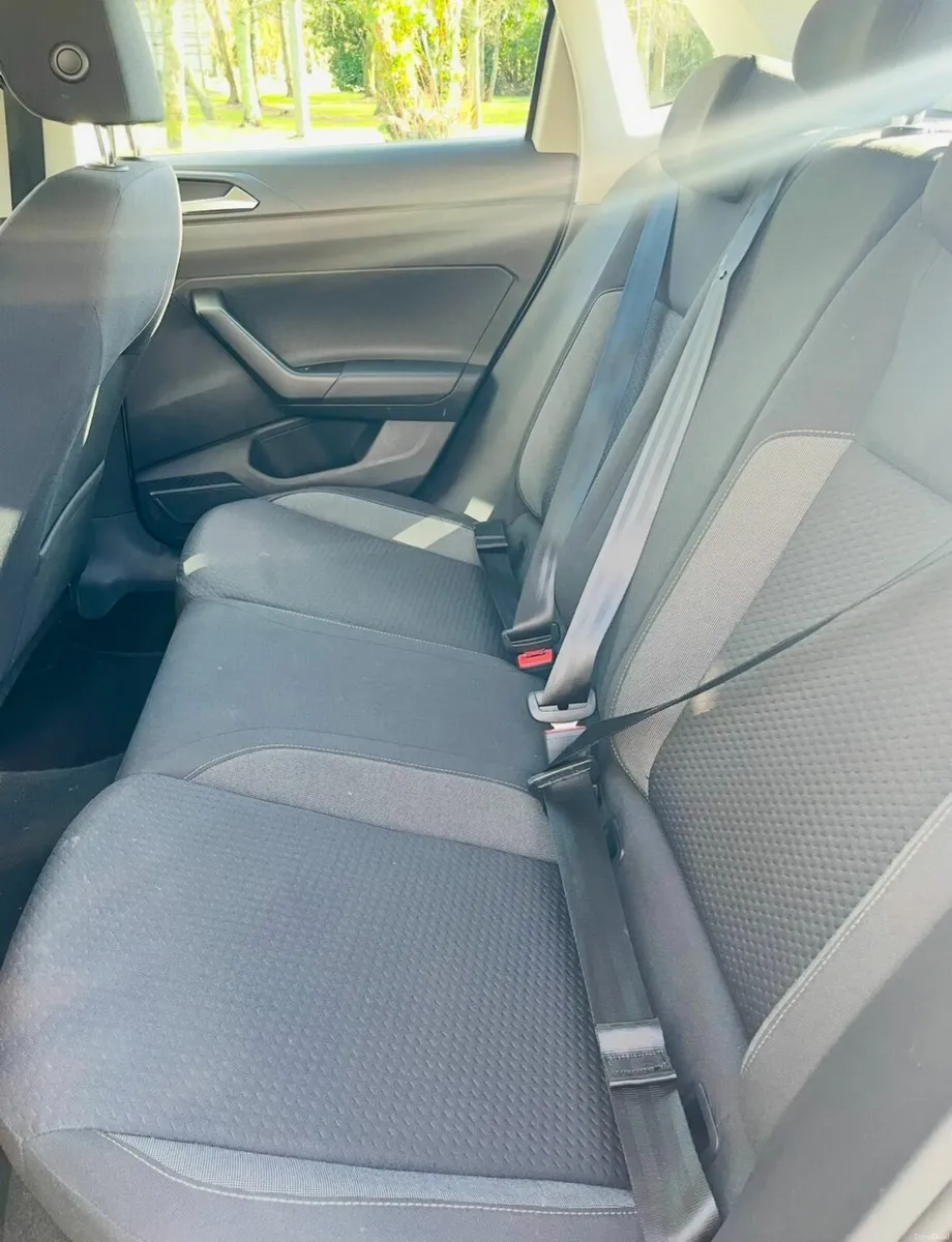 Volkswagen Polo 2023 - Image 4