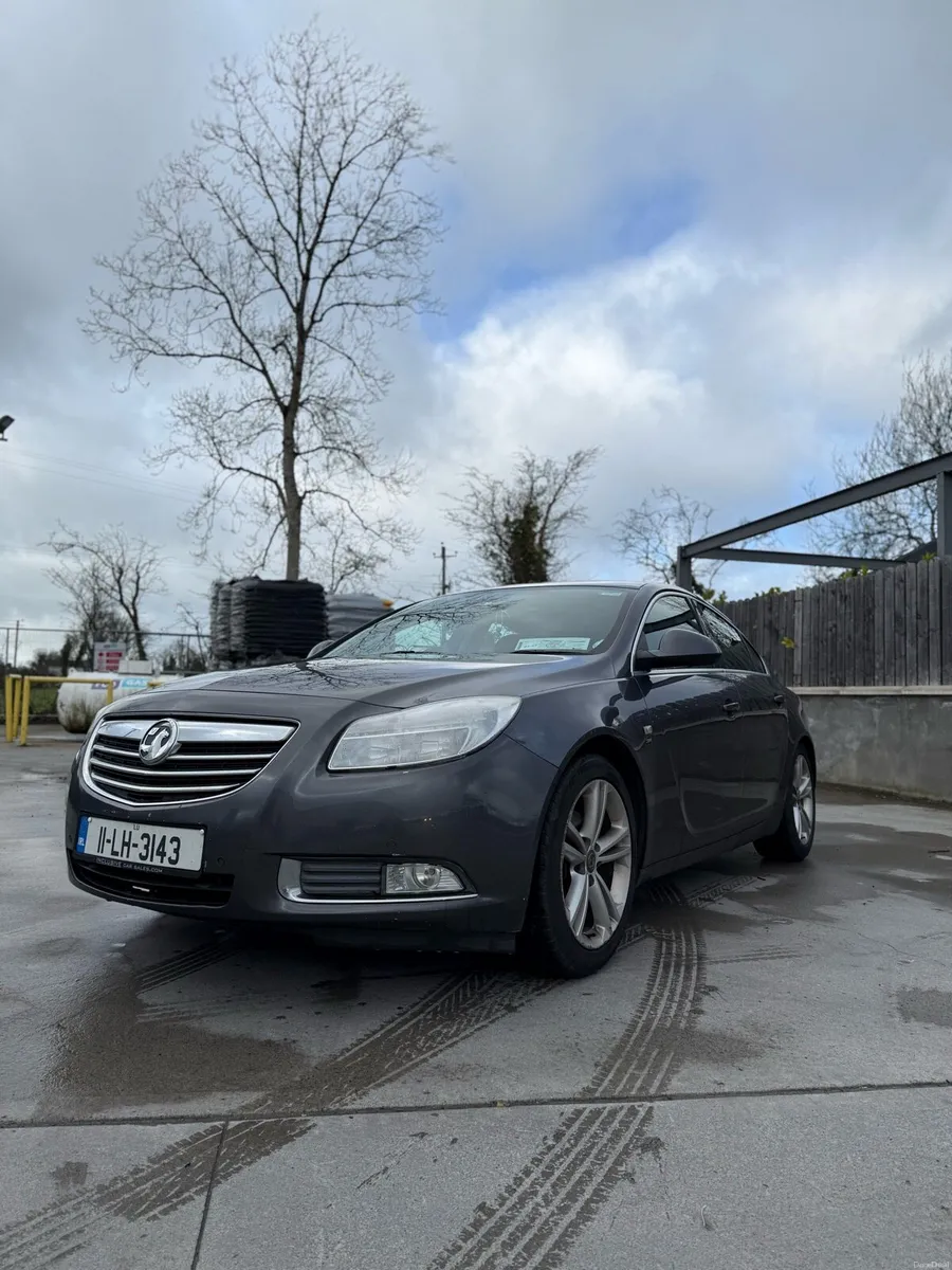 Vauxhall Insignia 2011 - Image 1