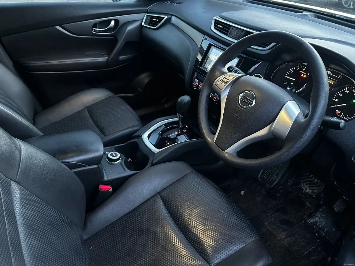 Nissan X-Trail 2017 px or swap car van or bike - Image 3