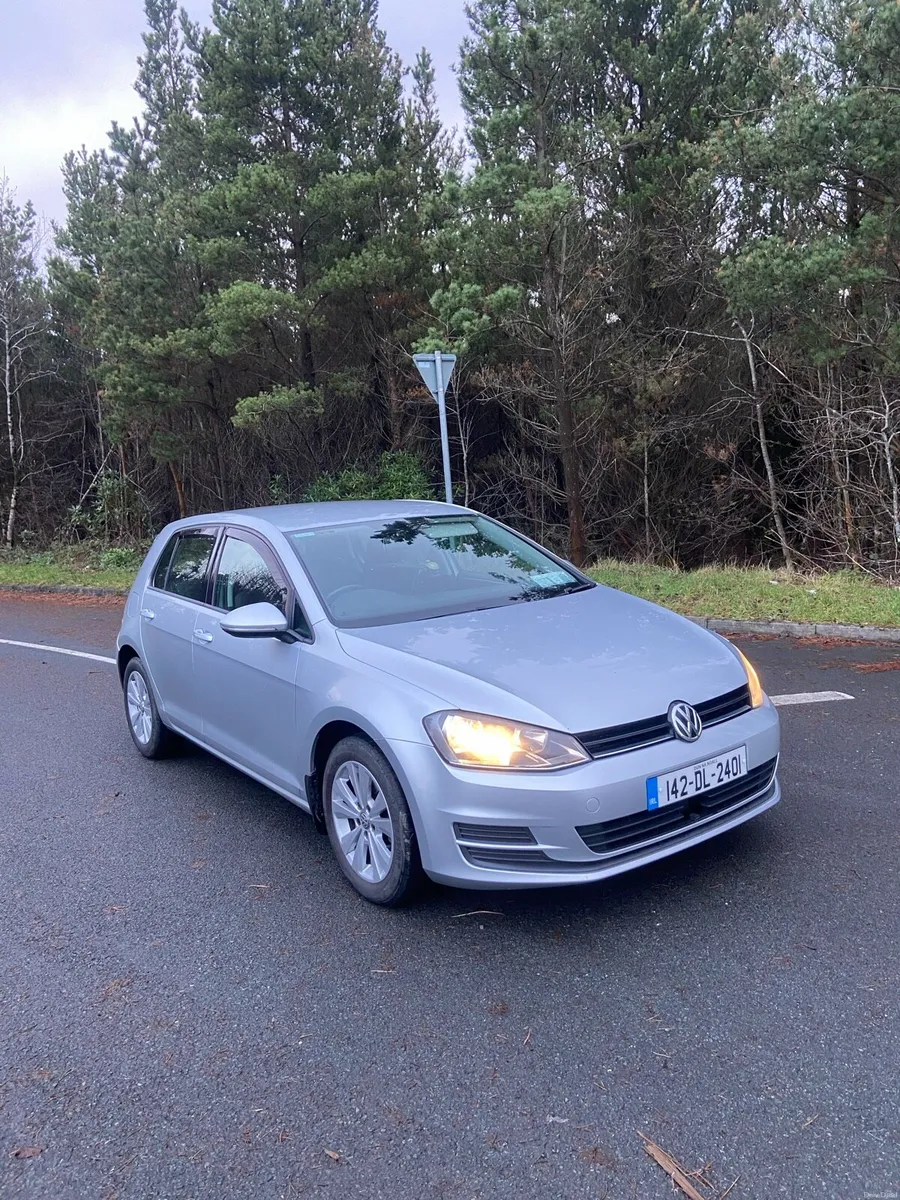 2014 Volkswagen Golf - Image 1