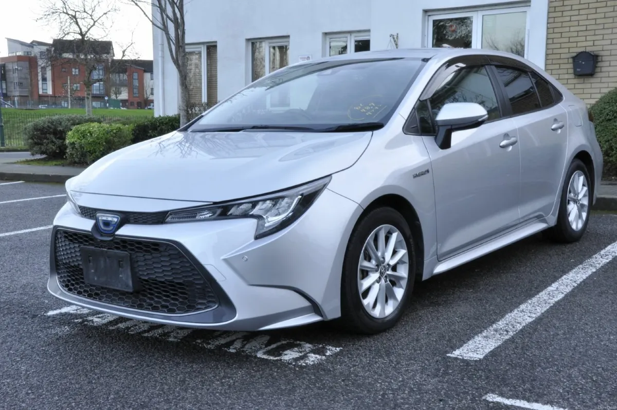 Toyota Corolla 2020 Hybrid - Image 1