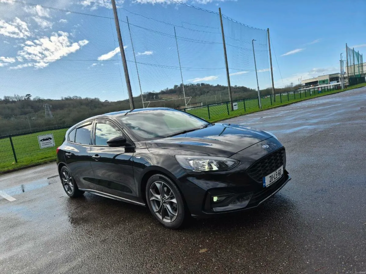 Ford Focus ST-LINE TDCI 2021 - Image 1