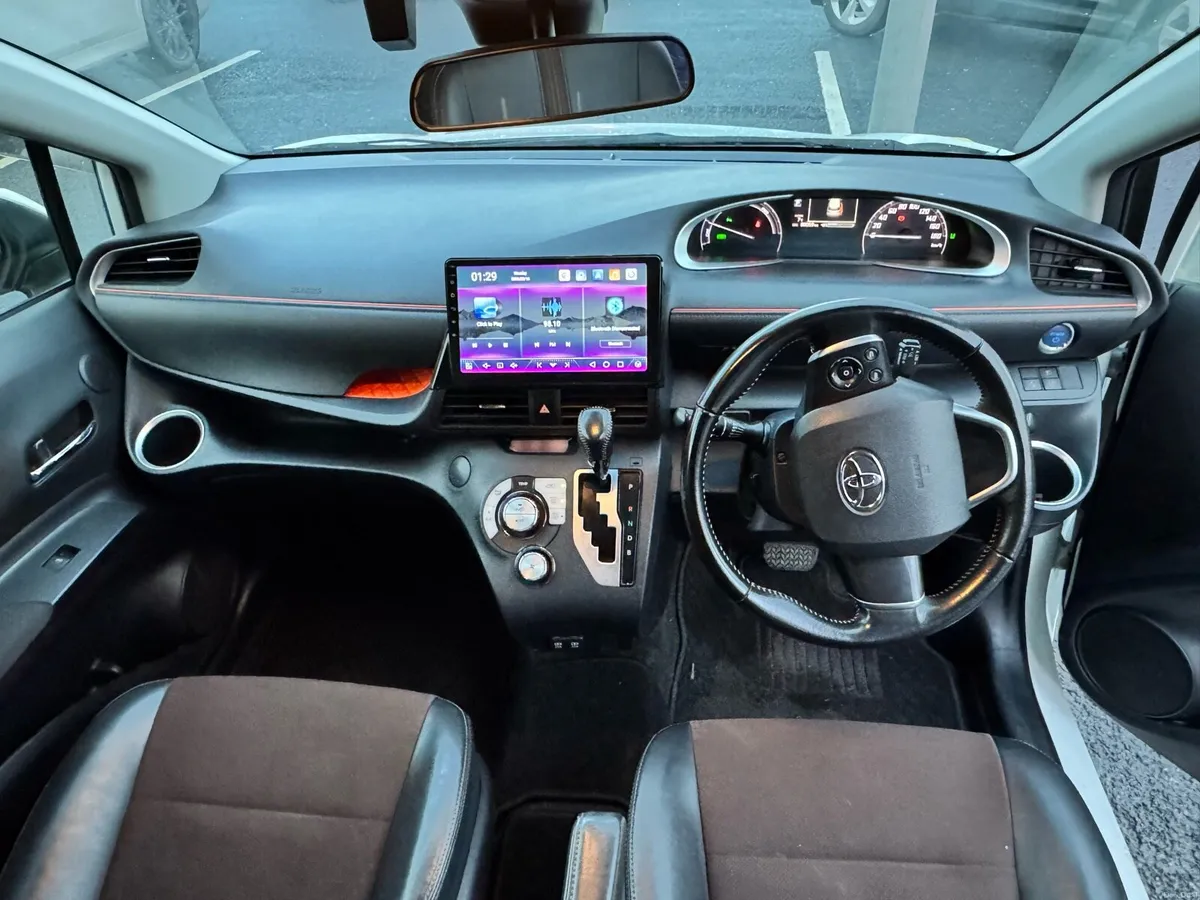 Sienta 7 Seater Hybird Luxury Tech Performance in - Image 2