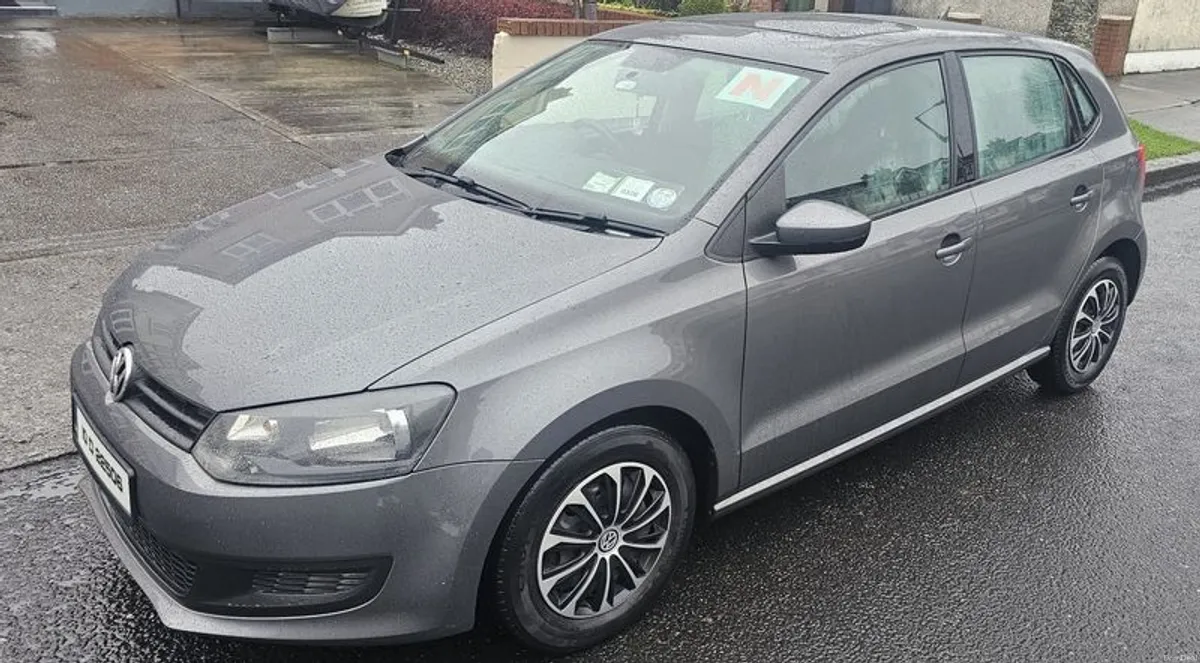 2010 Volkswagen Polo - Image 1