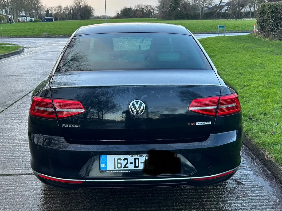 Volkswagen Passat 2016 Low Mileage - Image 3