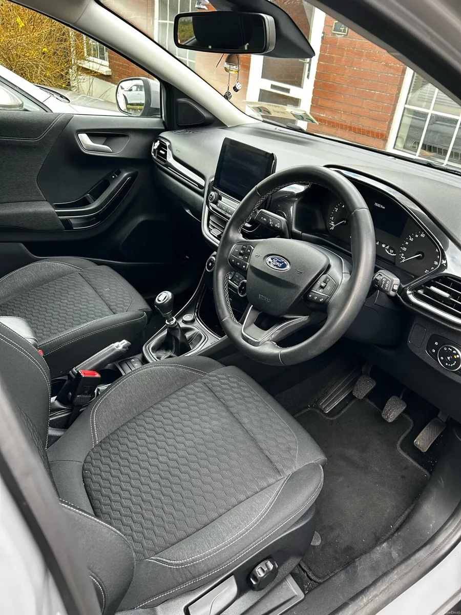 Ford Puma - Hybrid - Warranty 2029 – NCT 2028 - Image 5