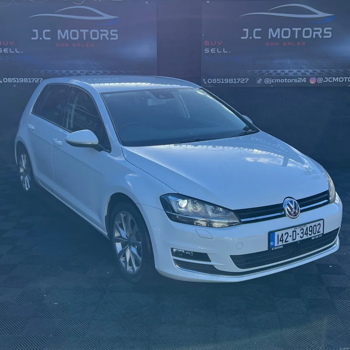 142 VW Golf Highline (Automatic) - Image 1