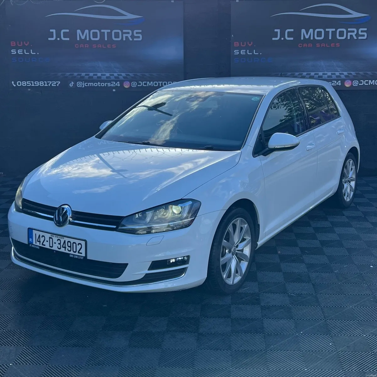 142 VW Golf Highline (Automatic) - Image 3