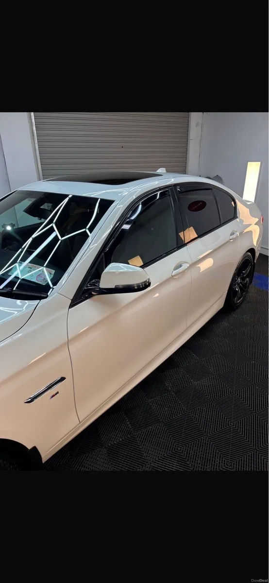 BMW F10 520D - Image 4