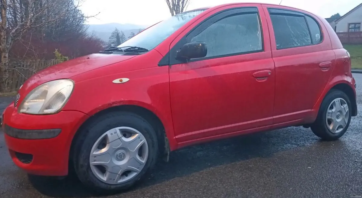 Toyota Yaris - Image 2