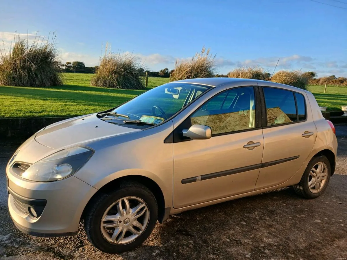 Renault Clio - Image 1