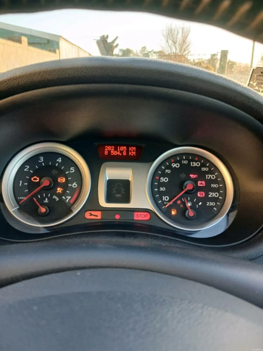 Renault Clio - Image 3