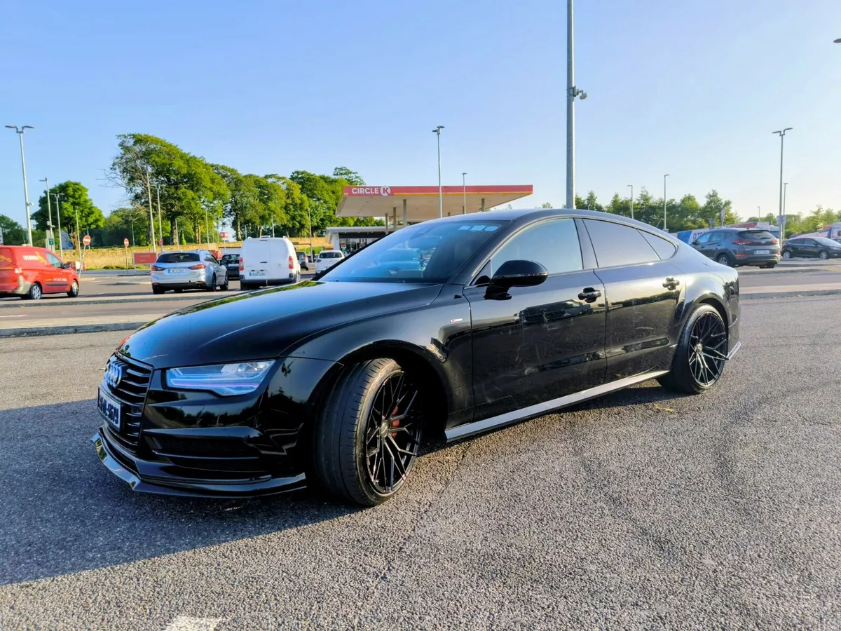Audi A7 S-line Ultra 2015 3.0V6 Obsidian Black - Image 2