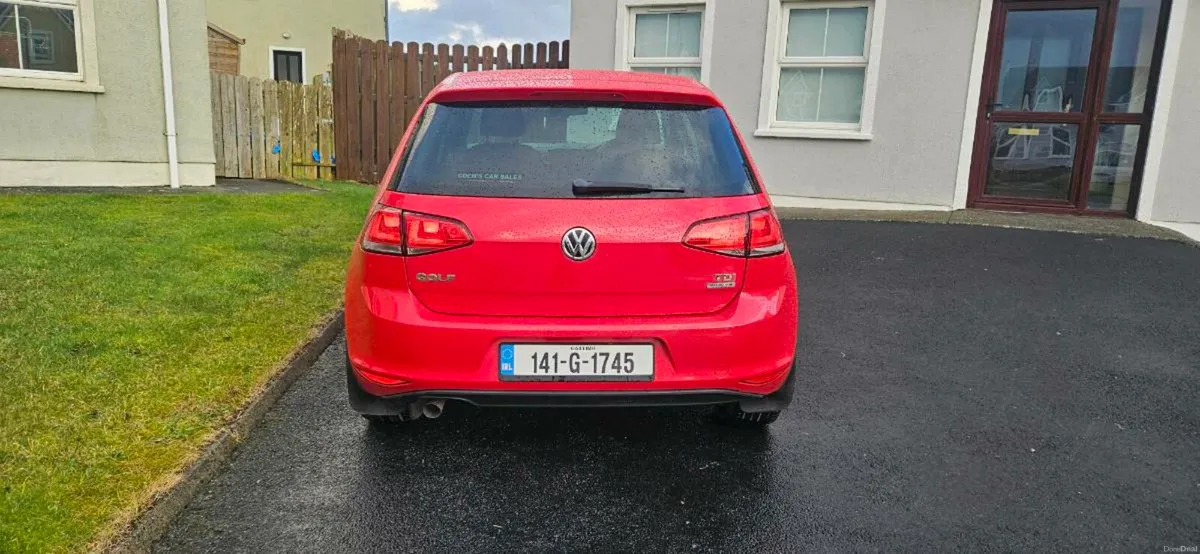 2014 Volkswagen Golf - Image 2