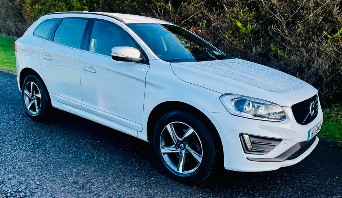 Volvo XC60 2015 R DESIGN IMMACULATE - Image 4