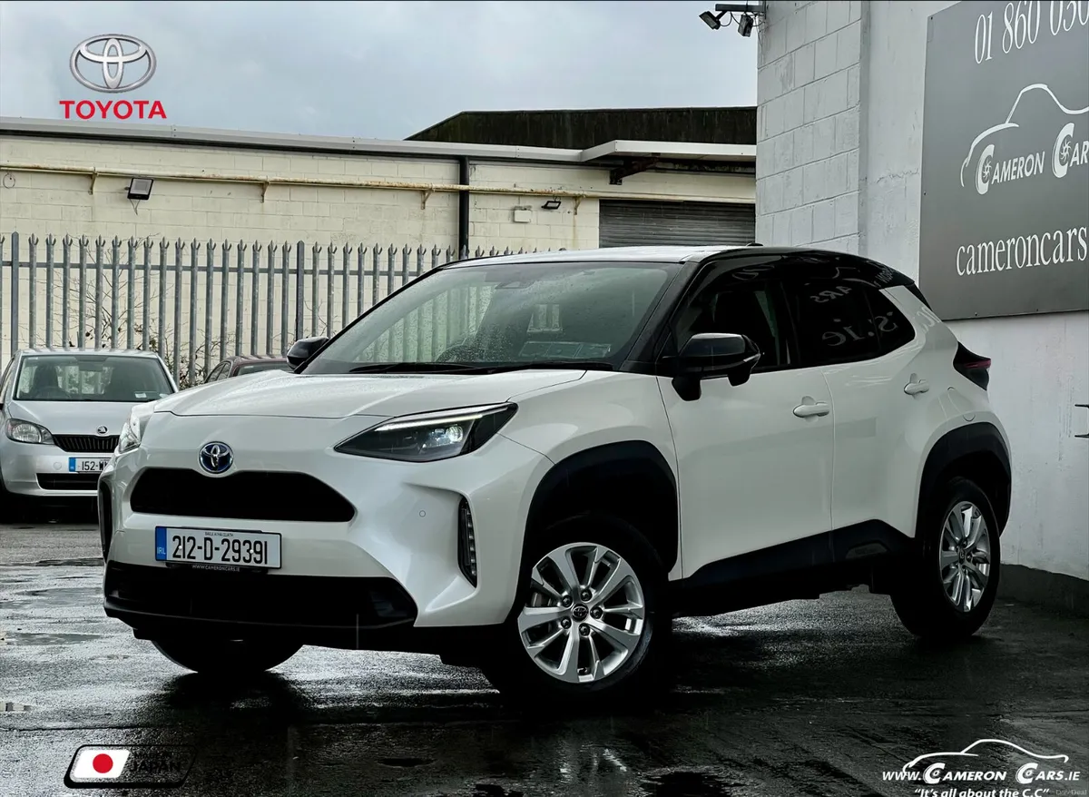 TOYOTA YARIS CROSS AUTOMATIC CITY SUV - Image 1