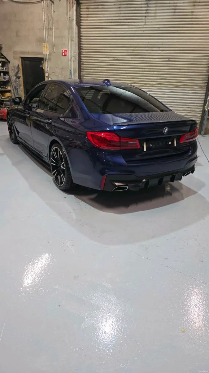 BMW 5-Series 2017 - Image 2