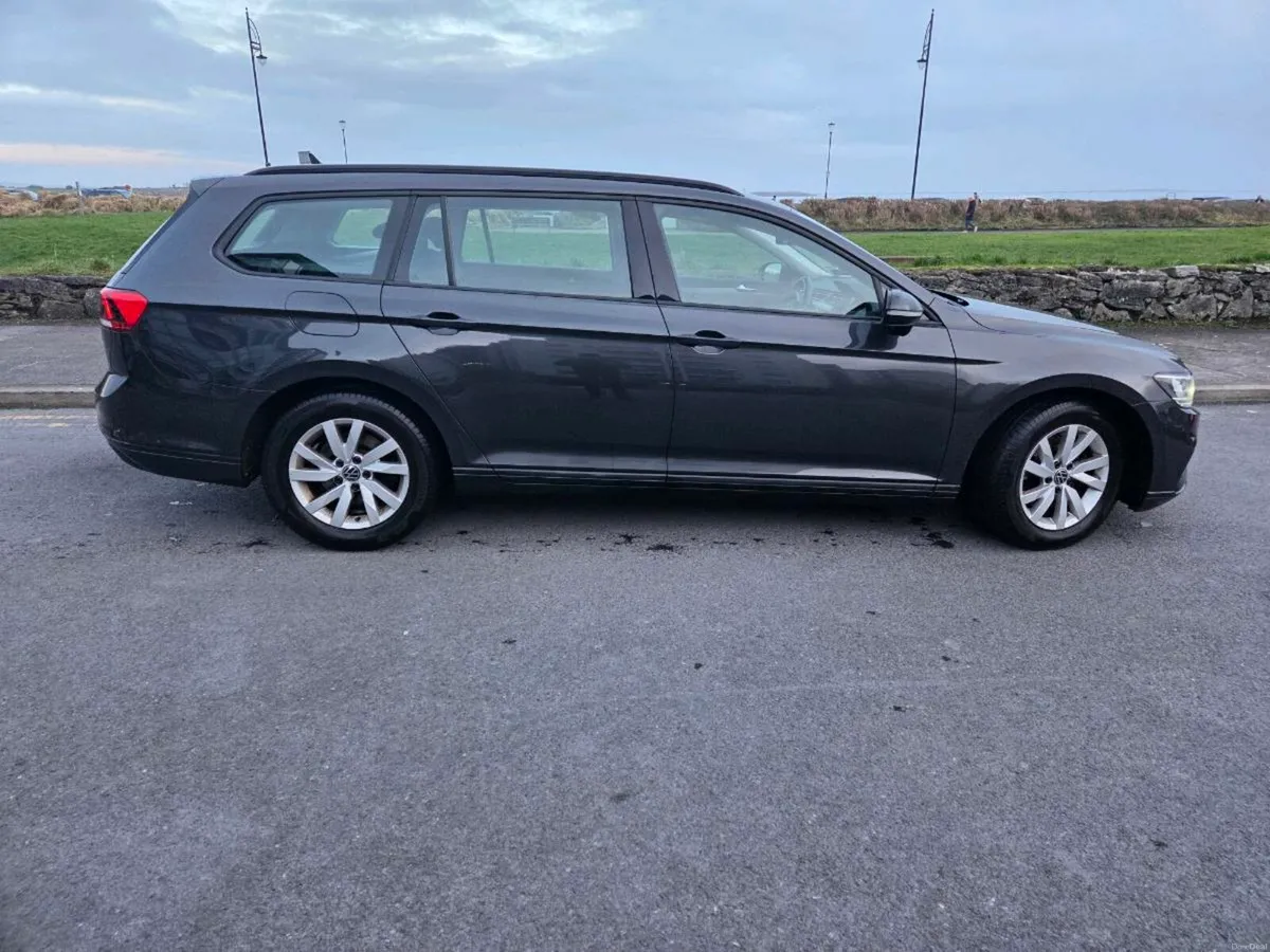 2021 Volkswagen Passat 2.0l TDI 150BHP Estate - Image 2