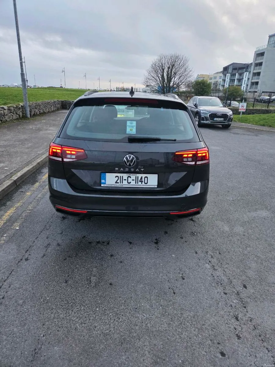2021 Volkswagen Passat 2.0l TDI 150BHP Estate - Image 4