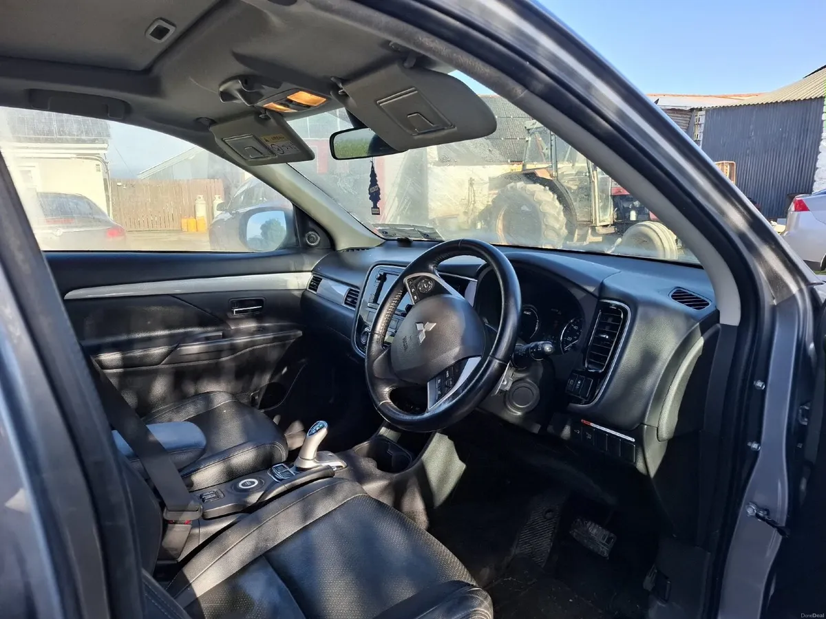 Mitsubishi Outlander 2014 - Image 4