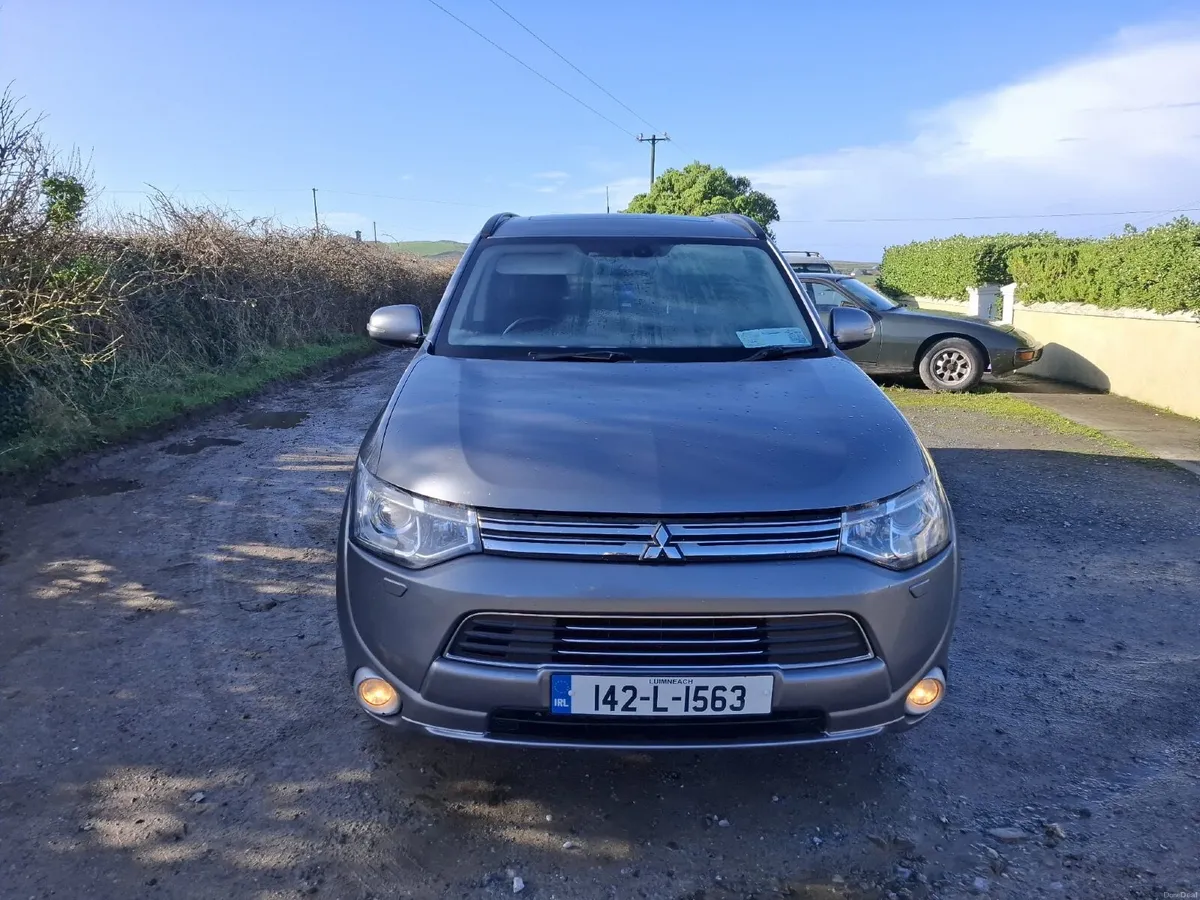 Mitsubishi Outlander 2014 - Image 1