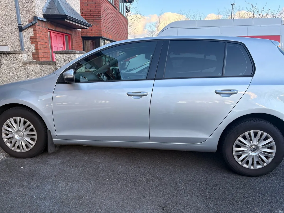 2011 Golf mk6 1.6 tdi diesel silver - Image 4
